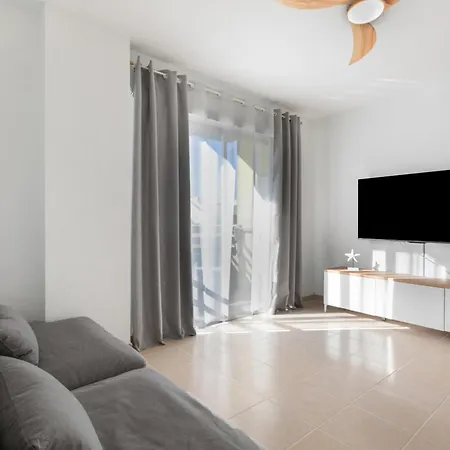 Coral Daire